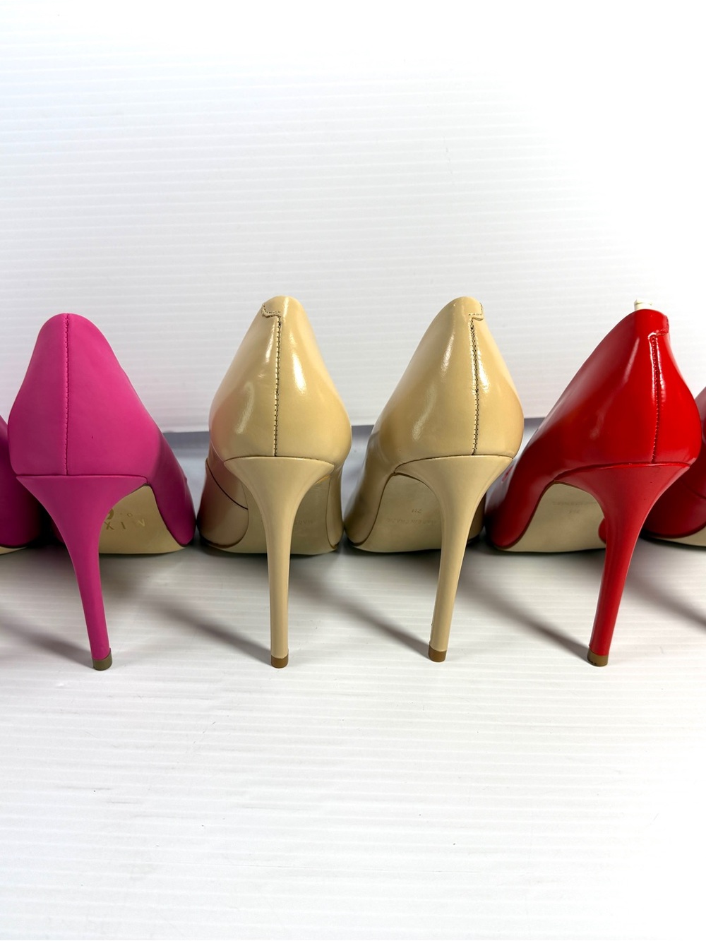 Steve Madden& Mix 6  Beige, Pink Red Pointed Toe Pumps - Picture 2 of 16